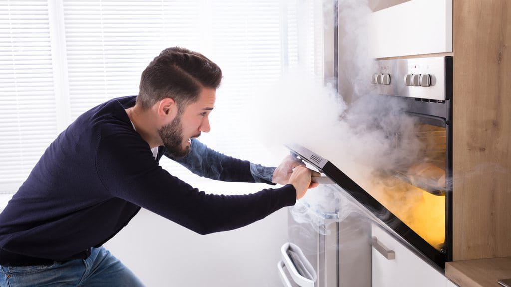 Instaladores de cocinas · Placas, hornos y campanas