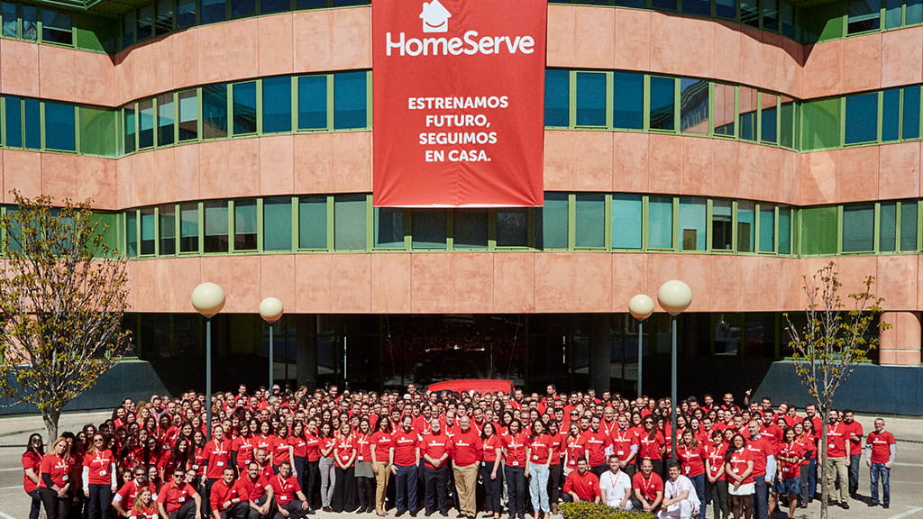 Foto de equipo_camisetas rojas