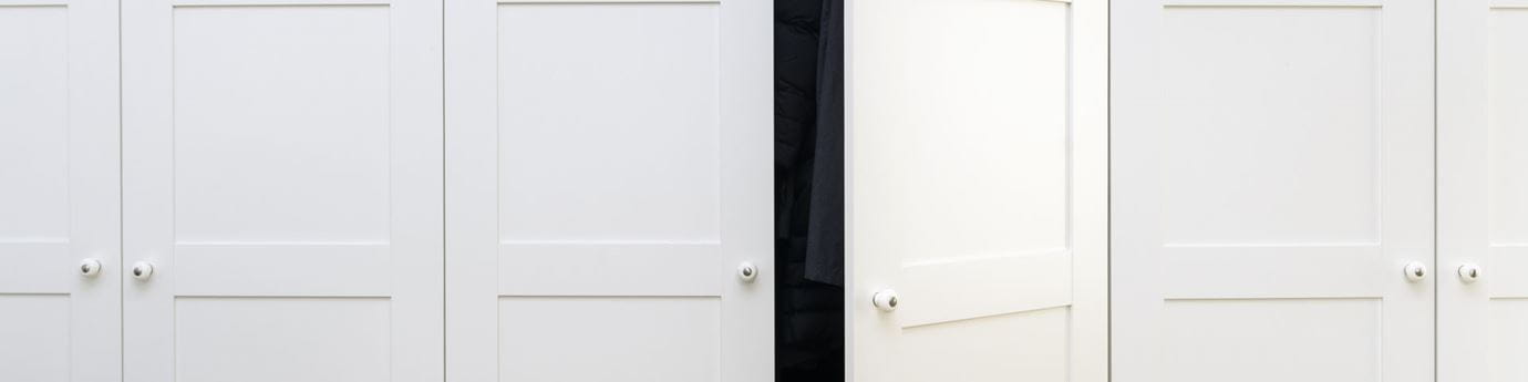 6 errores comunes de organización en armarios pequeños