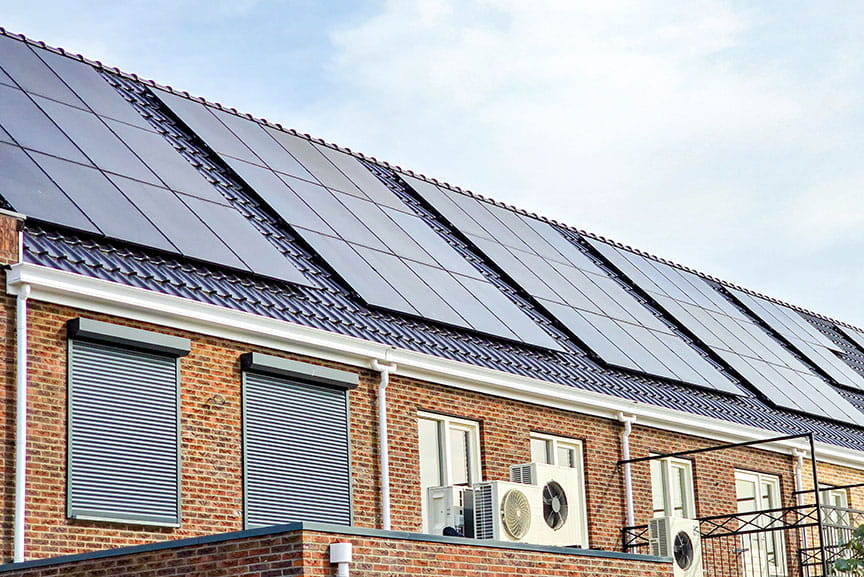 climatizar-hogar-aerotermia-y-placas-solares