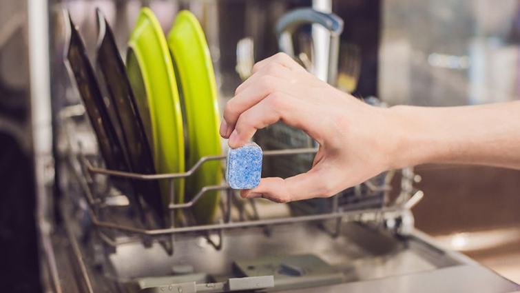 Decrépito legislación Centelleo Por qué mi lavavajillas no seca del todo? | HomeServe Blog