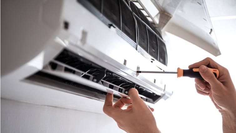 Reparación en el hogar no cubierta por los seguros tradicionales: aire acondicionado