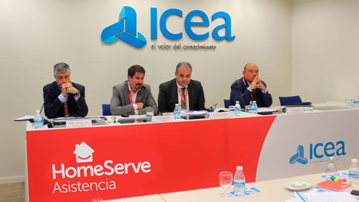 Mesa debate sobre los Seguros Multirriesgo de Hogar y Comunidades